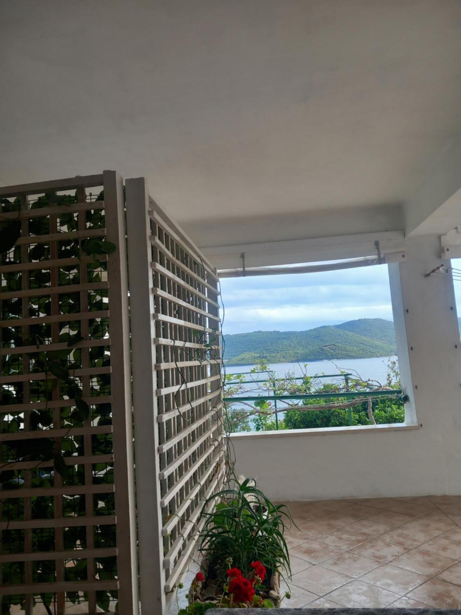 Apartman Iva Kuciste Phòng bức ảnh
